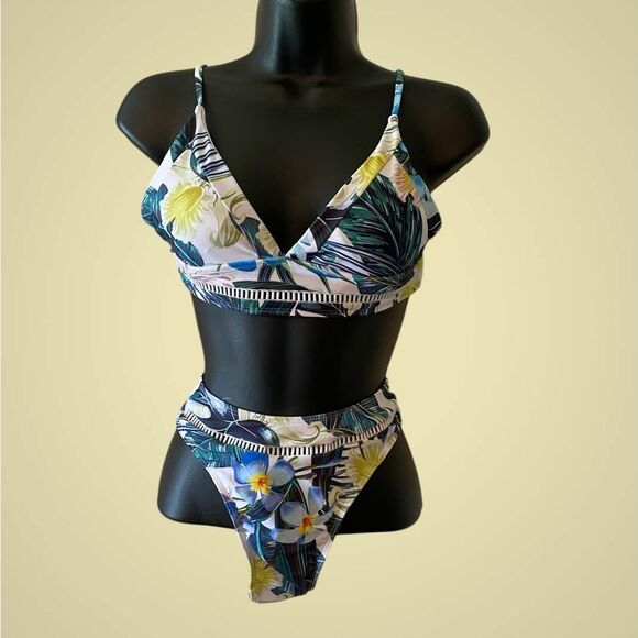Sanctuary Paradise bikini triangle top high waist bottom tropical print NWT M. - Picture 4 of 14